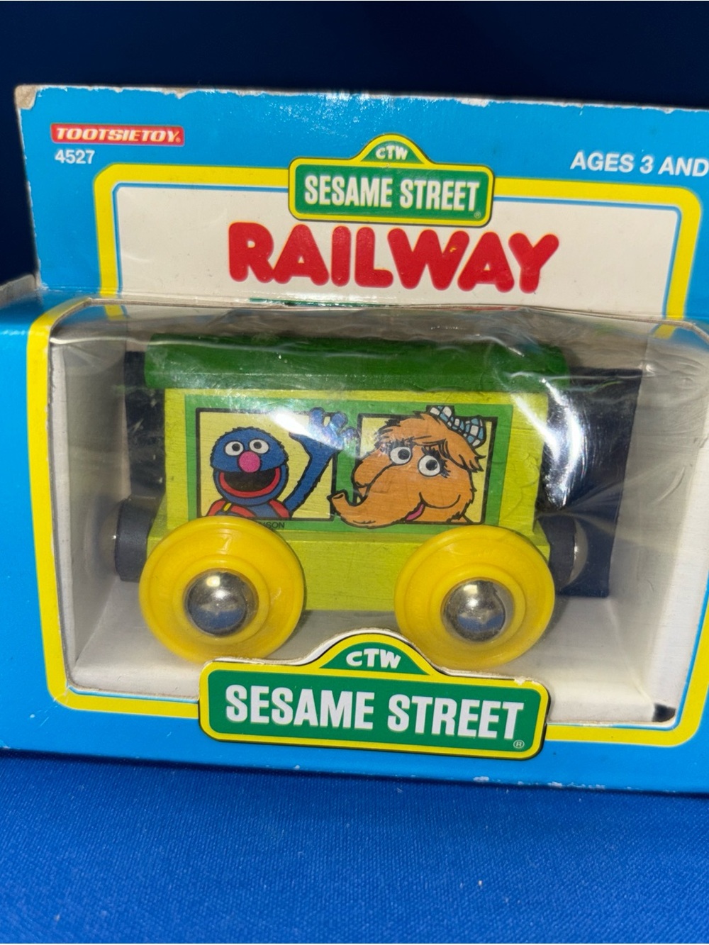 Vtg 1995 Sesame Street Grover Snuffy Wooden Railway Train Car Tootsie Toy 4527